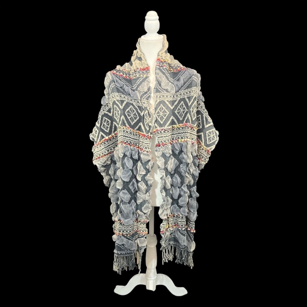 Boho Geometric Ruffle Scarf Womens OS Gray Fringe Knit Hippie Grunge